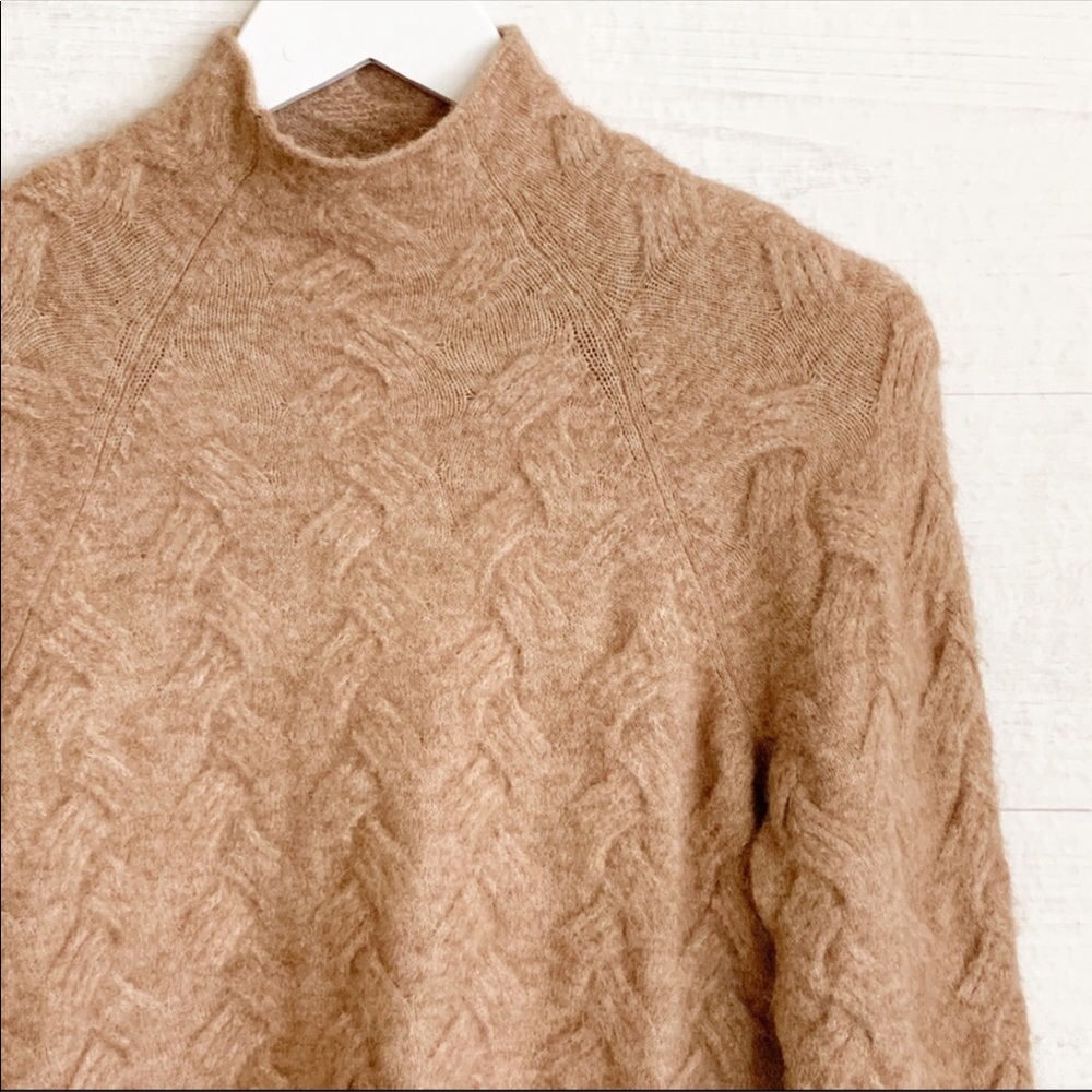 ARITZIA MICAL TURTLENECK SWEATER